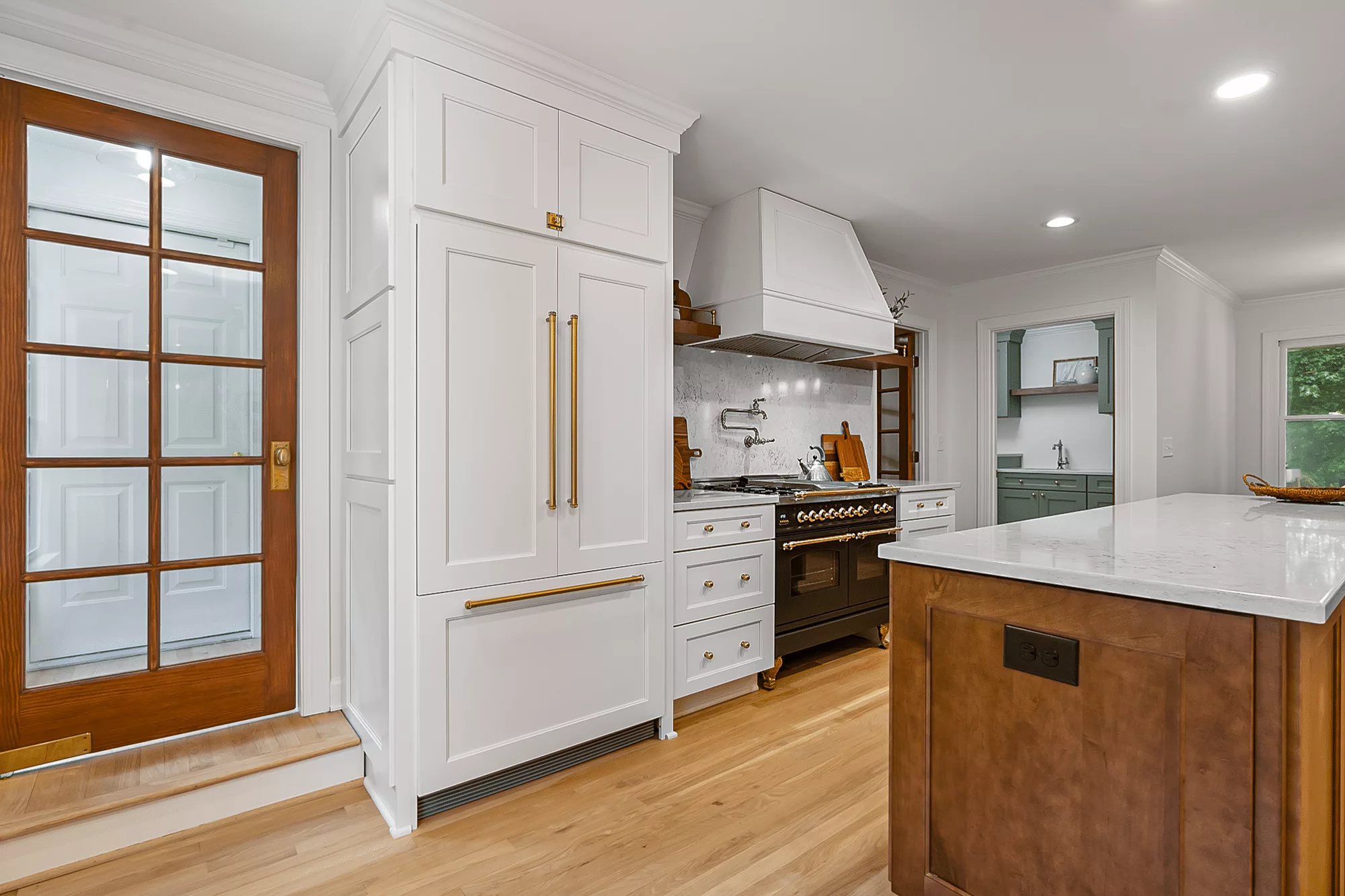 Kitchen remodel appliances: panel-ready refrigerator.
